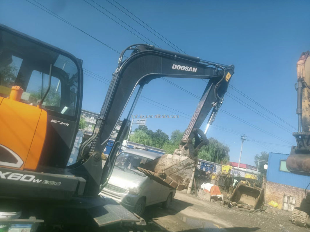 Doosan hot sale Used doosan dh60-7 crawler excavator/Used mini digger Doosan DX60W Cheap price