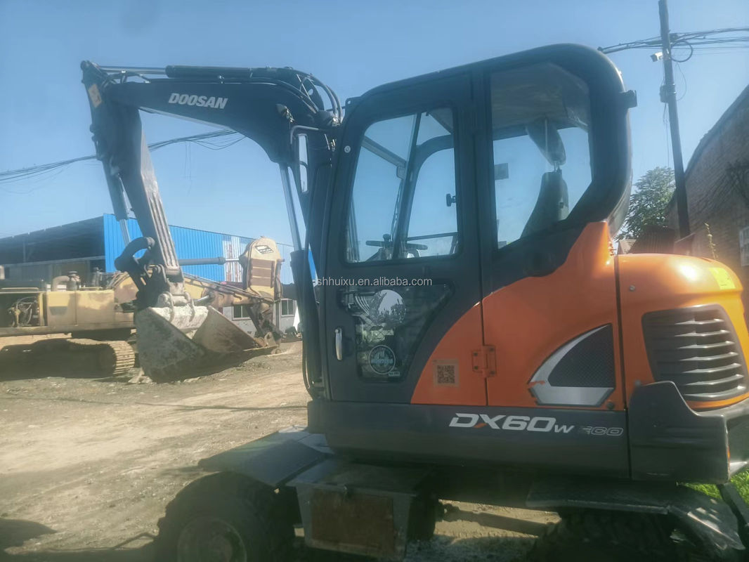 used  original mini excavator mini digger Doosan DX 60 mini used excavator