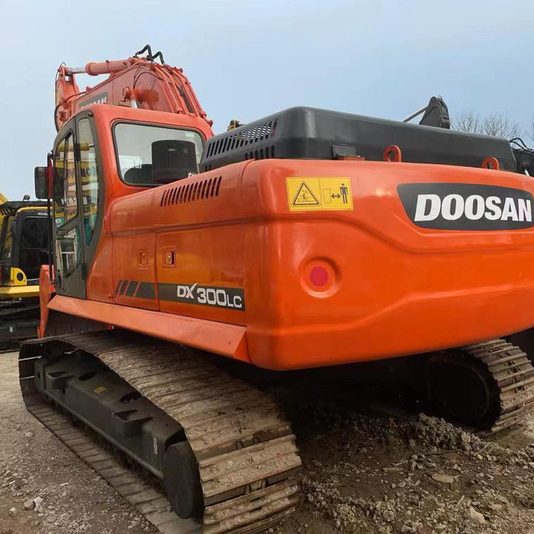 used Doosan DX300 excavator Doosan second hand DX300LC DX225 DH225 used excavator in good condition with low price