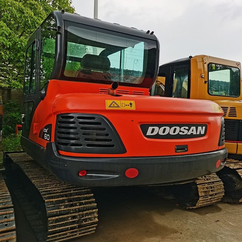 Doosan hot sale Good sales Used excavator Doosan DX60W wheeled excavators machine