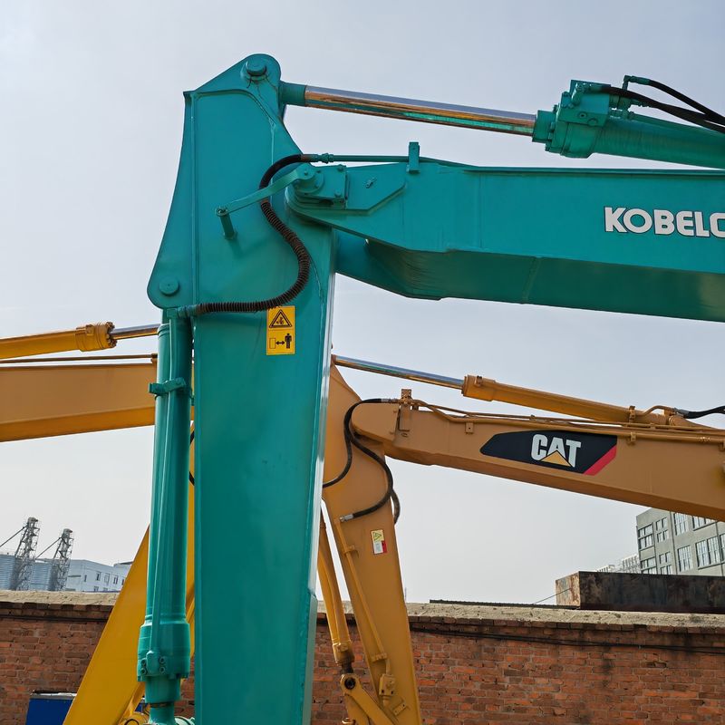 low working hours second hand crawler excavator kobelco 135/original color used kobelco 135 on sale