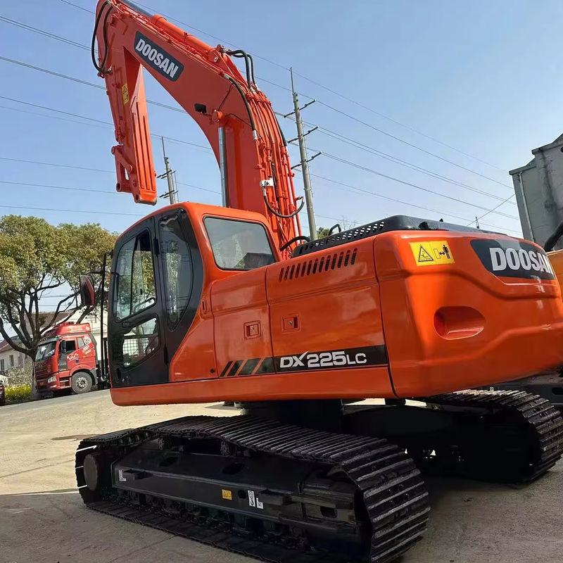 Original paint and condition  Second-hand Excavators Doosan DX225LC For Sale