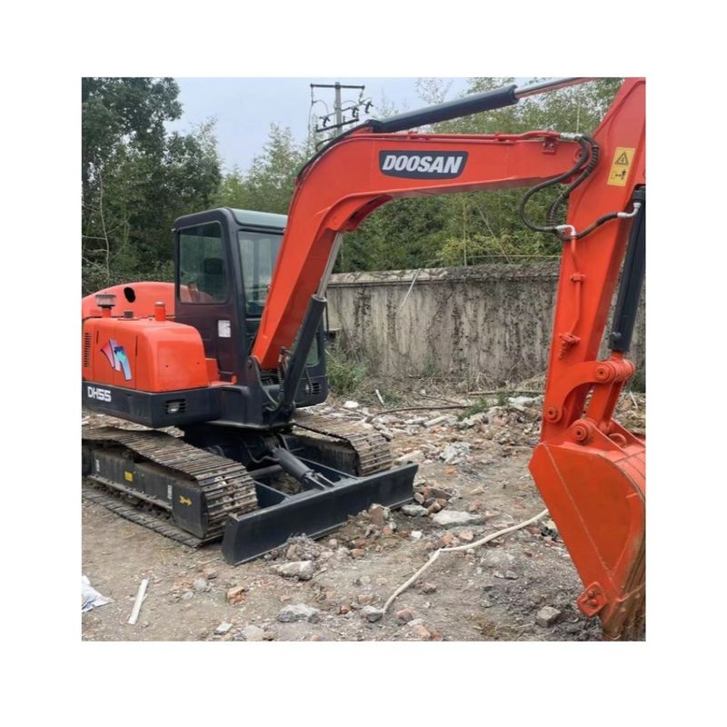 Second-hanf Crawler Excavator high quality with low price used Doosan55 for sale road making machine
