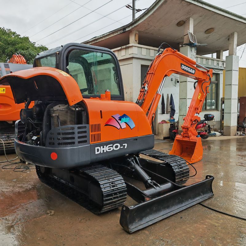 crawler excavator used doosan dh60/second hand doosan excavator used doosan dh60 on sale