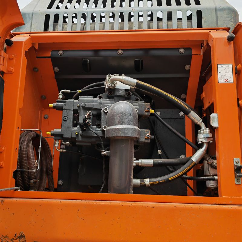 Excellent quality Second hand hydraulic crawler excavator DOOSAN DH500/used doosan dh 500 on sale