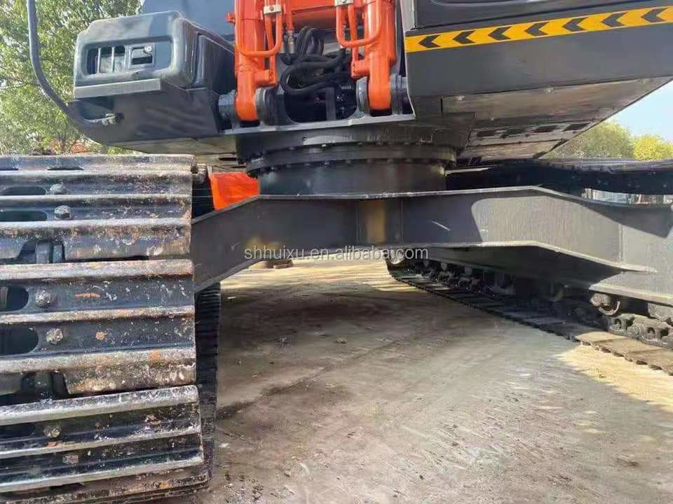 Hitachi in stock Good condition Hitachi ZX200-5 second hand Hydraulic crawler excavator/Used digging machine Hitachi ZX200-5 Cheap price