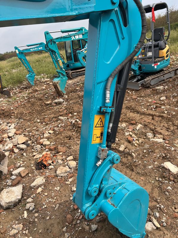 8.5t used Kubota 185 original hydraulic crawler excavator/second-hand Kubota 185 original hydraulic crawler excavator