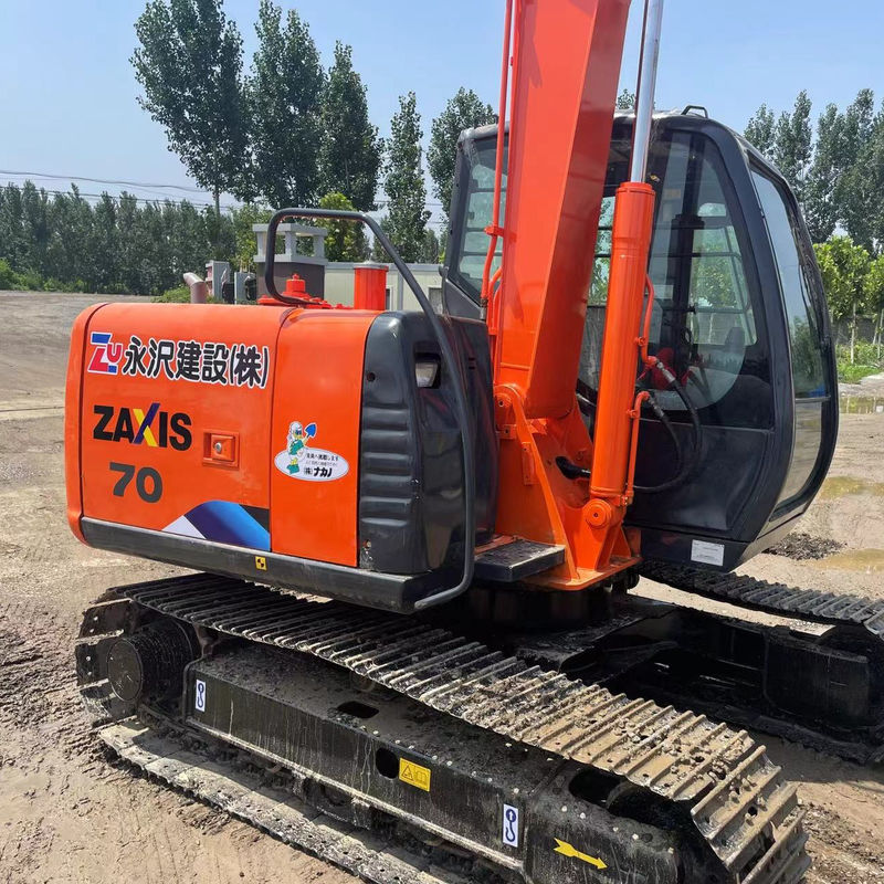 Lowest price used excavator 90% new made in Japan HITACHI ZX70 excavator hitachi70 used  excavator