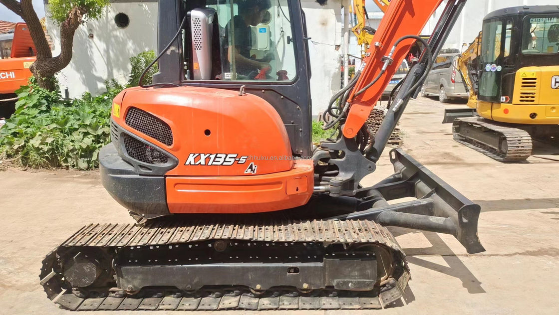 Used mini excavator Kubota Kx135-5 digger used small machinery excavator used second hand digger for sale