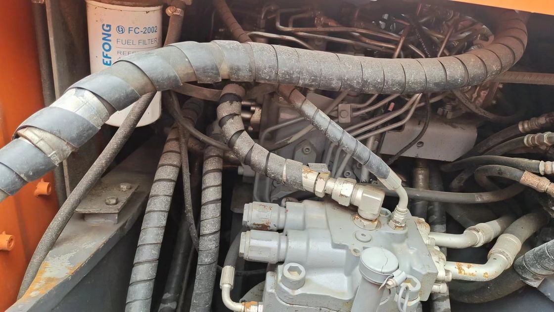 Used Hitachi ZX200 crawler excavator  secondhand machinary construction  good condition for sale