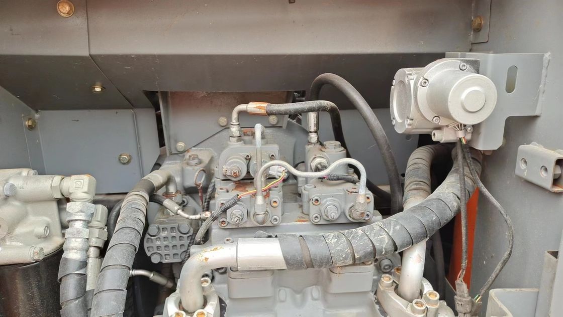 Used Hitachi ZX200 crawler excavator  secondhand machinary construction  good condition for sale