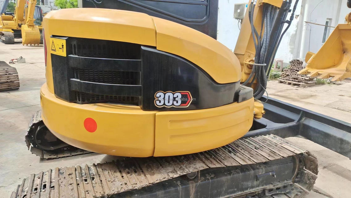 Used  mini excavator  CAT303 with driving cab  hand earth digger China mini digger