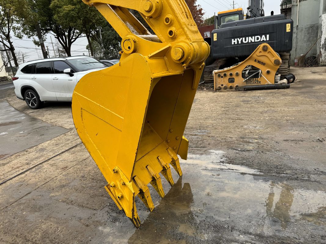 used Japan excavator machine komatsu pc200 excavator used excavator pc220  japan original construction equipments