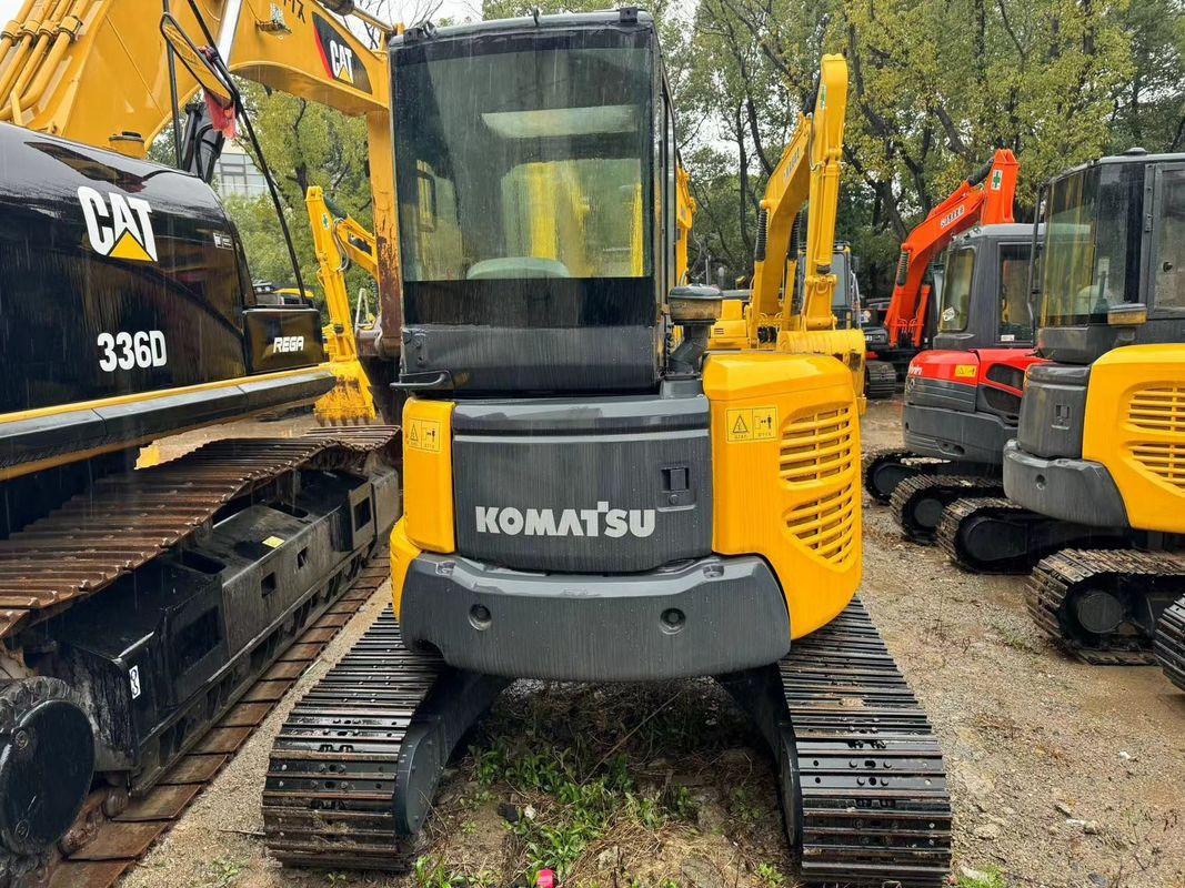 100%Japan machine  used excavators  Komatsu PC55 PC30 PC130 PC200/ secondhand excavator in low price