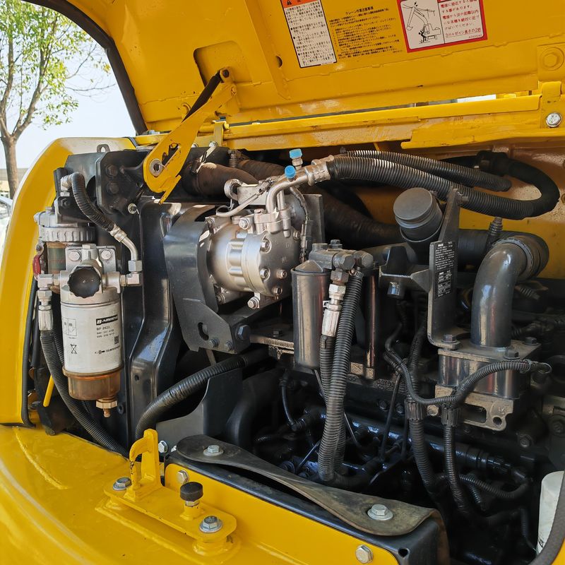 low working hours used excavator komatsu pc70-8/high power used excavator Komatsu pc70-8