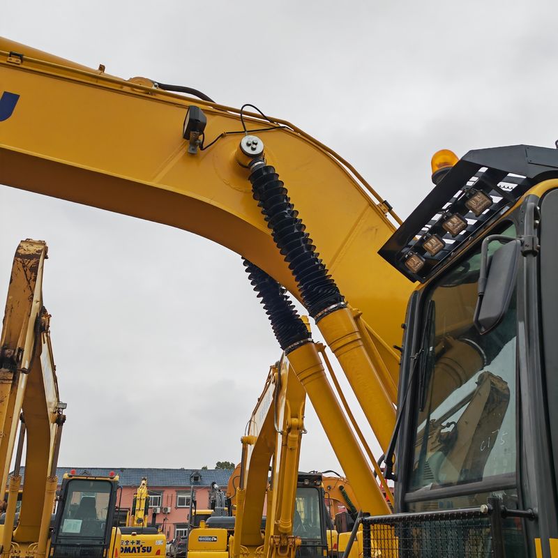 original color second hand crawler excavator Komatsu pc240 on sale with Leow price