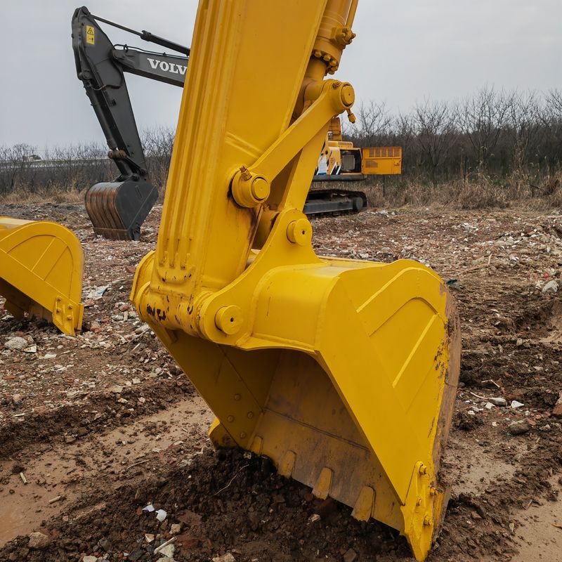 used excavator huge digging power Komatsu pc 220-8/second hand used excavator komatsu pc220-8 on sale