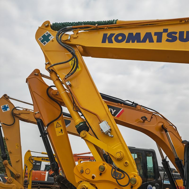 USED EXCAVATOR IN STOCK KOMATSU PC200-8/ORIGINAL PAINT SECOND HAND KOMATSU PC200-8 ON SALE WITH CHEAP PRICE