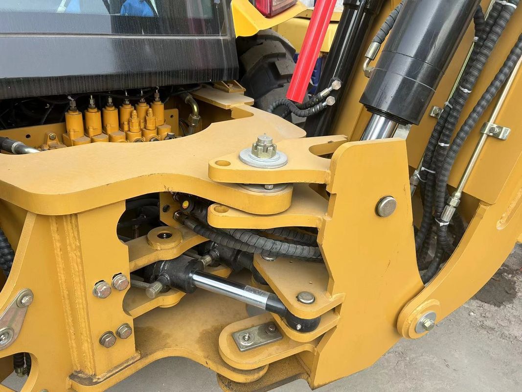 Used excavator Caterpillar CAT420F road painting machine/ secondhand japan tractor road machinery engine  in good condition