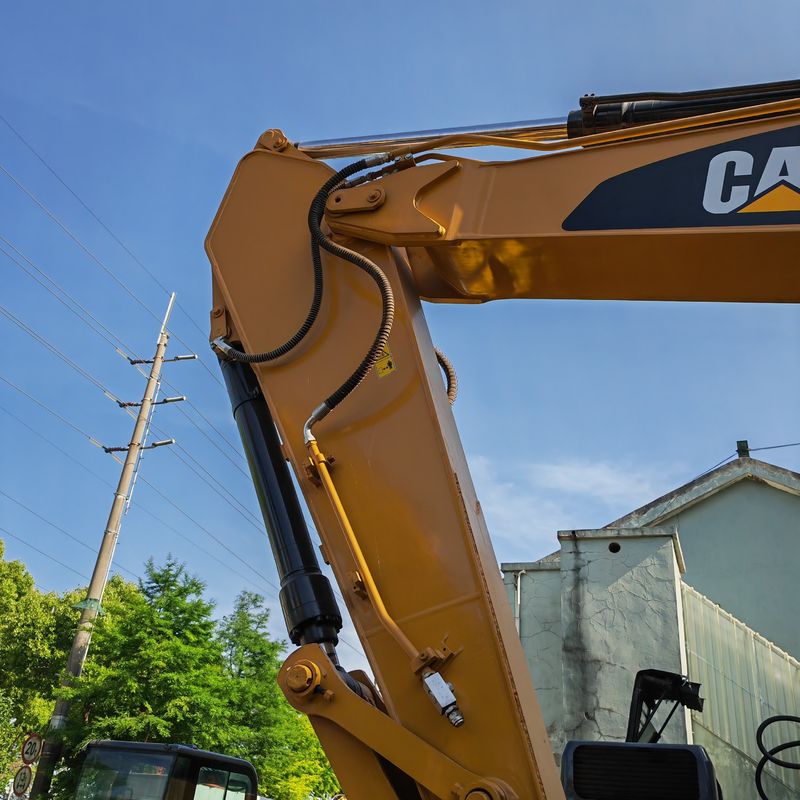 used crawler excavator cat 323d/good quality second hand excavator cat 323d