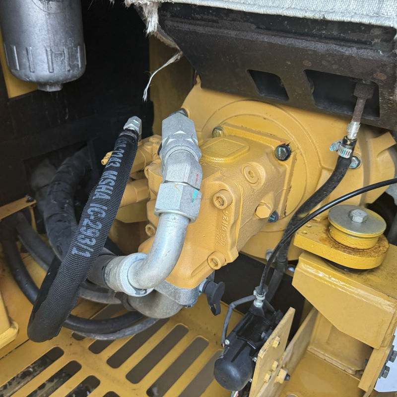 Used Excavator High Working Efficiency Mini Caterpillar Excavators Earth Moving Machinery Cat 305.5e2 With Hydraulic Thumb